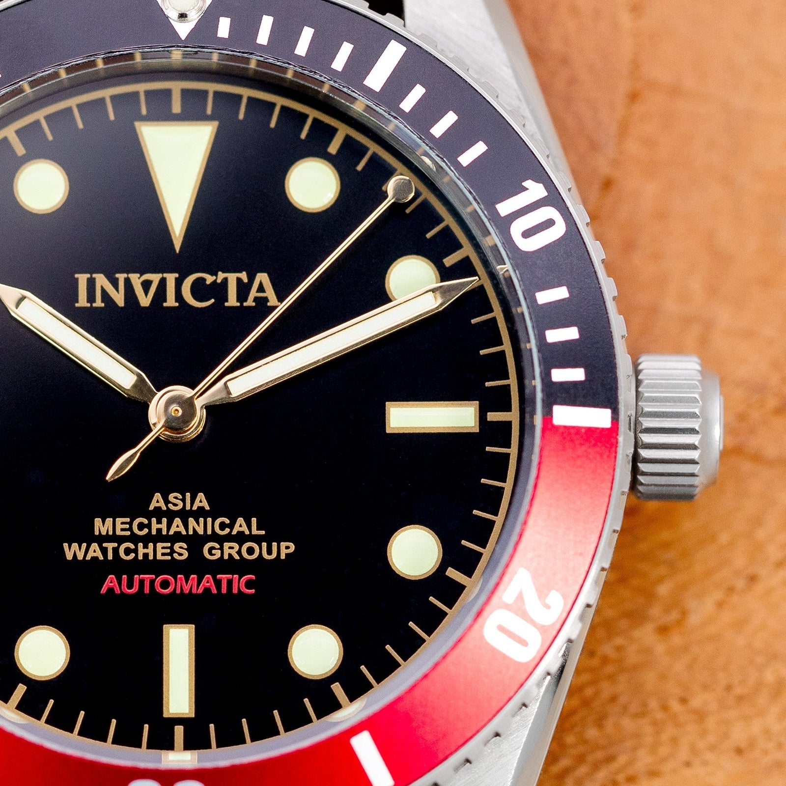 Invicta COKE Bezel 1953, a Fantastic Addition to the Popular Pro Diver Family