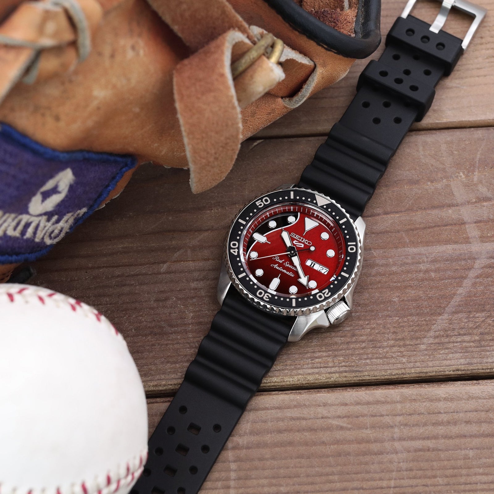 Black Rubber Watch Straps