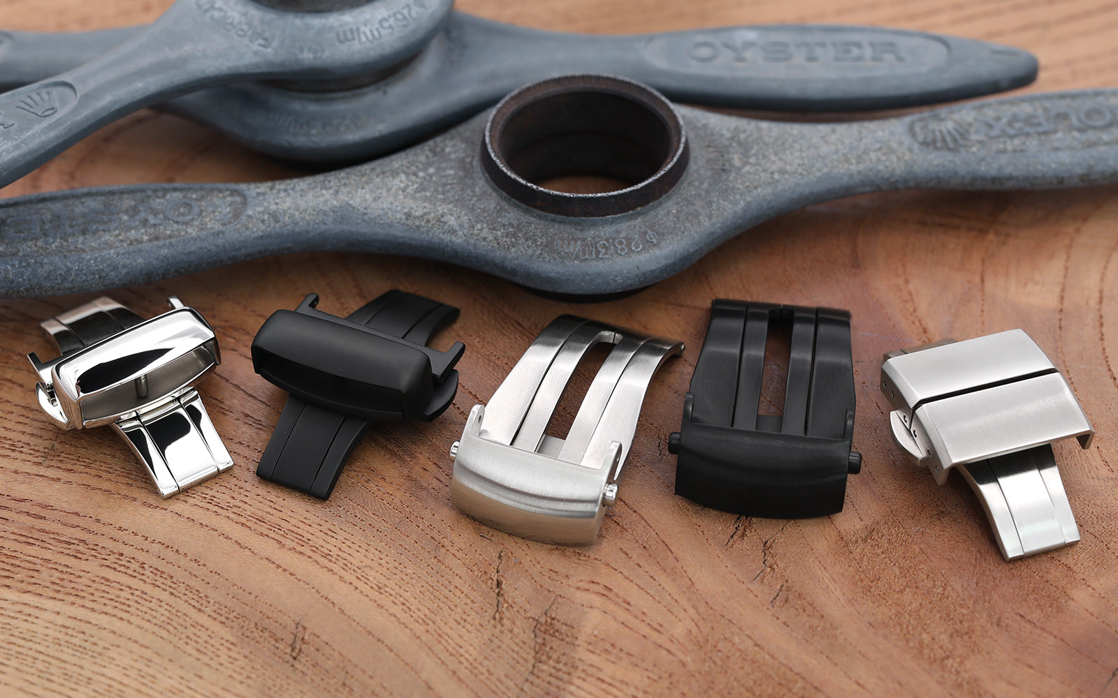 Deployant Buckle
