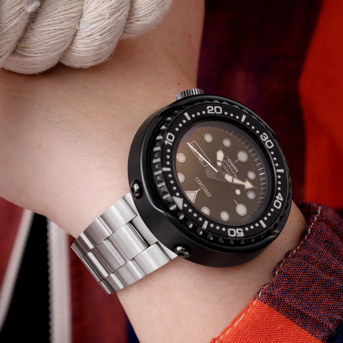 Seiko Prospex Marine Master Darth Tuna Professional 1000m Diver Quartz SBBN013 watch band by Strapcode