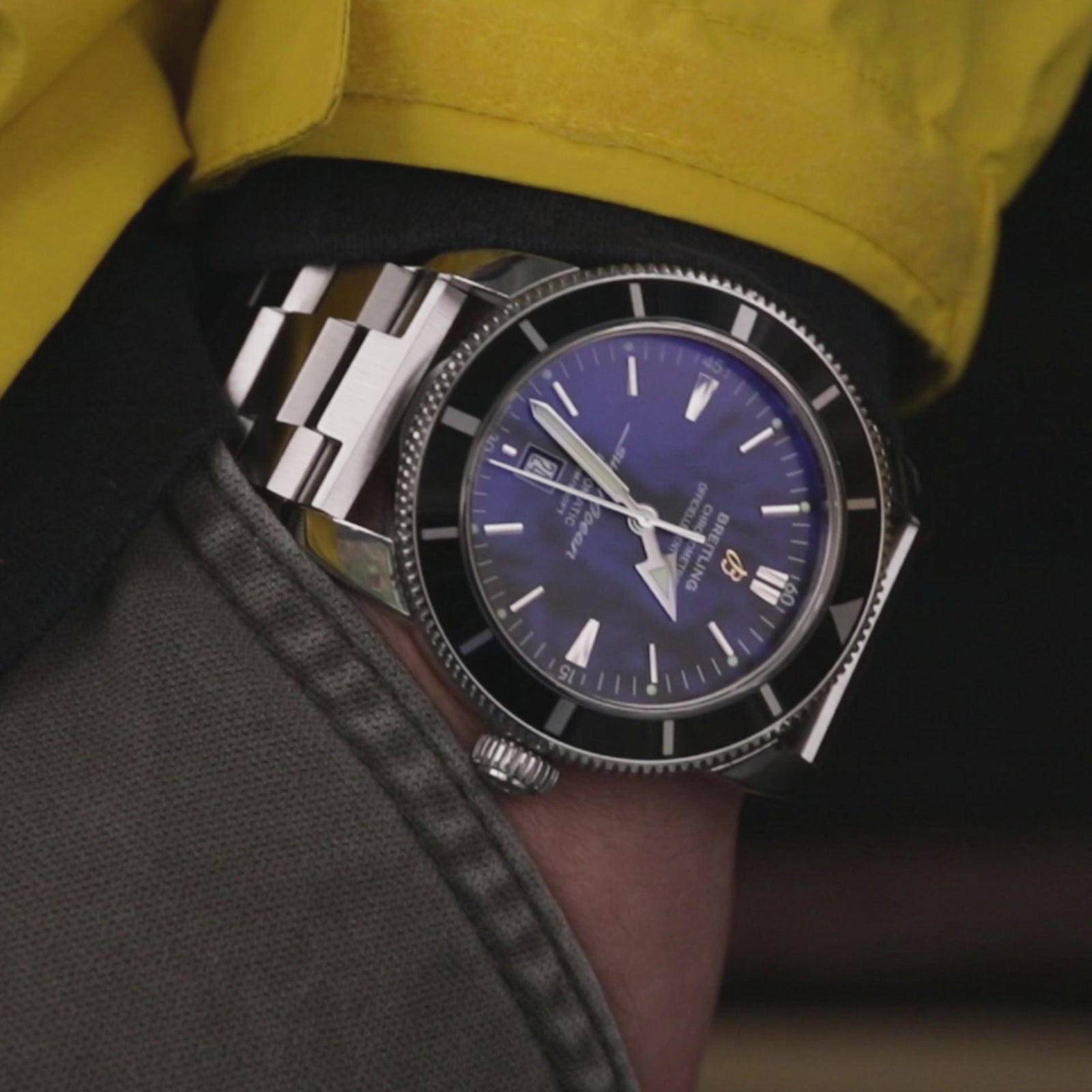 سوار ساعة هيكساد 24 مم (سحب-لف) بفك سريع، نهاية مستقيمة، فولاذ مقاوم للصدأ 316L، إبزيم V مصقول