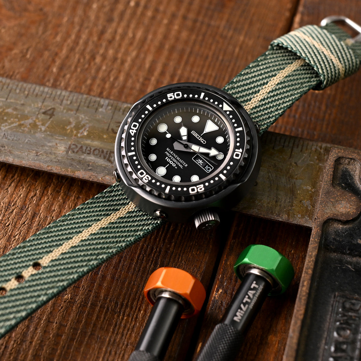 22mm 2-pcs Nylon Watch Band, Quick Release, Green &amp; Khaki, Brushed Buckle