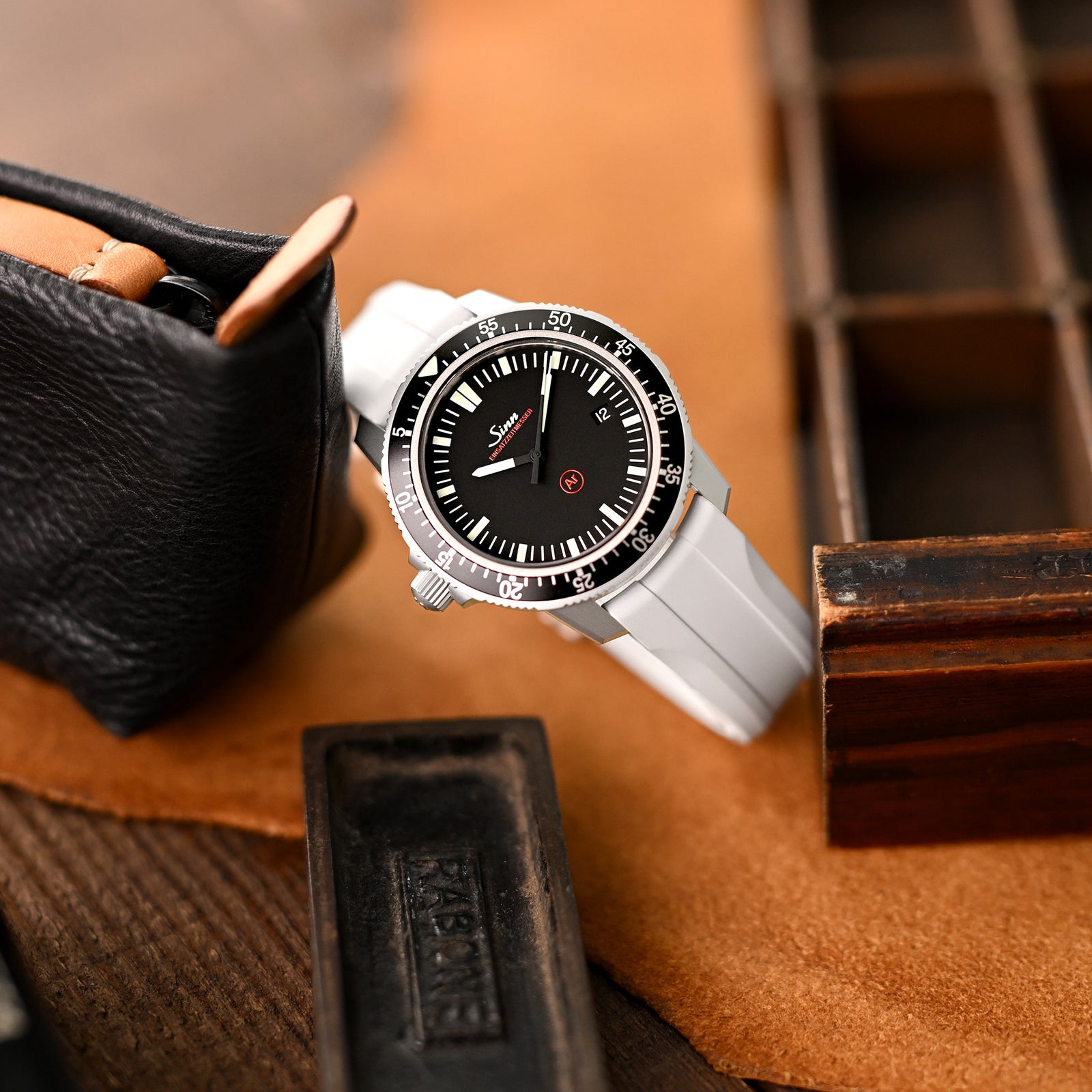 20mm Wheels Resilient Curved End FKM Rubber watch strap, White