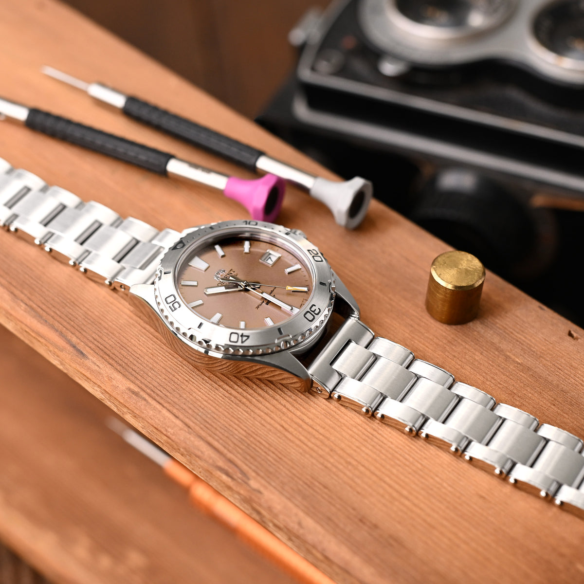 سوار ساعة ميتابايند II (سحب-لف) QR بمقاس 20 مم أو 22 مم، نهاية مستقيمة، فك سريع، فولاذ مقاوم للصدأ 316L، إبزيم غطس مصقول.