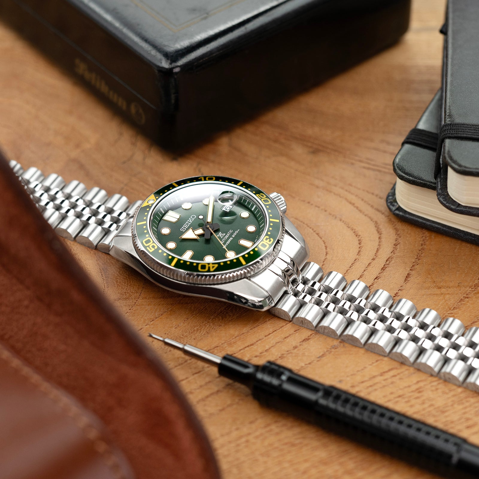 20mm Super-J Louis 316L Stainless Steel Watch Bracelet for Seiko Baby MM 200 Brushed V-Clasp Strapcode Watch Bands