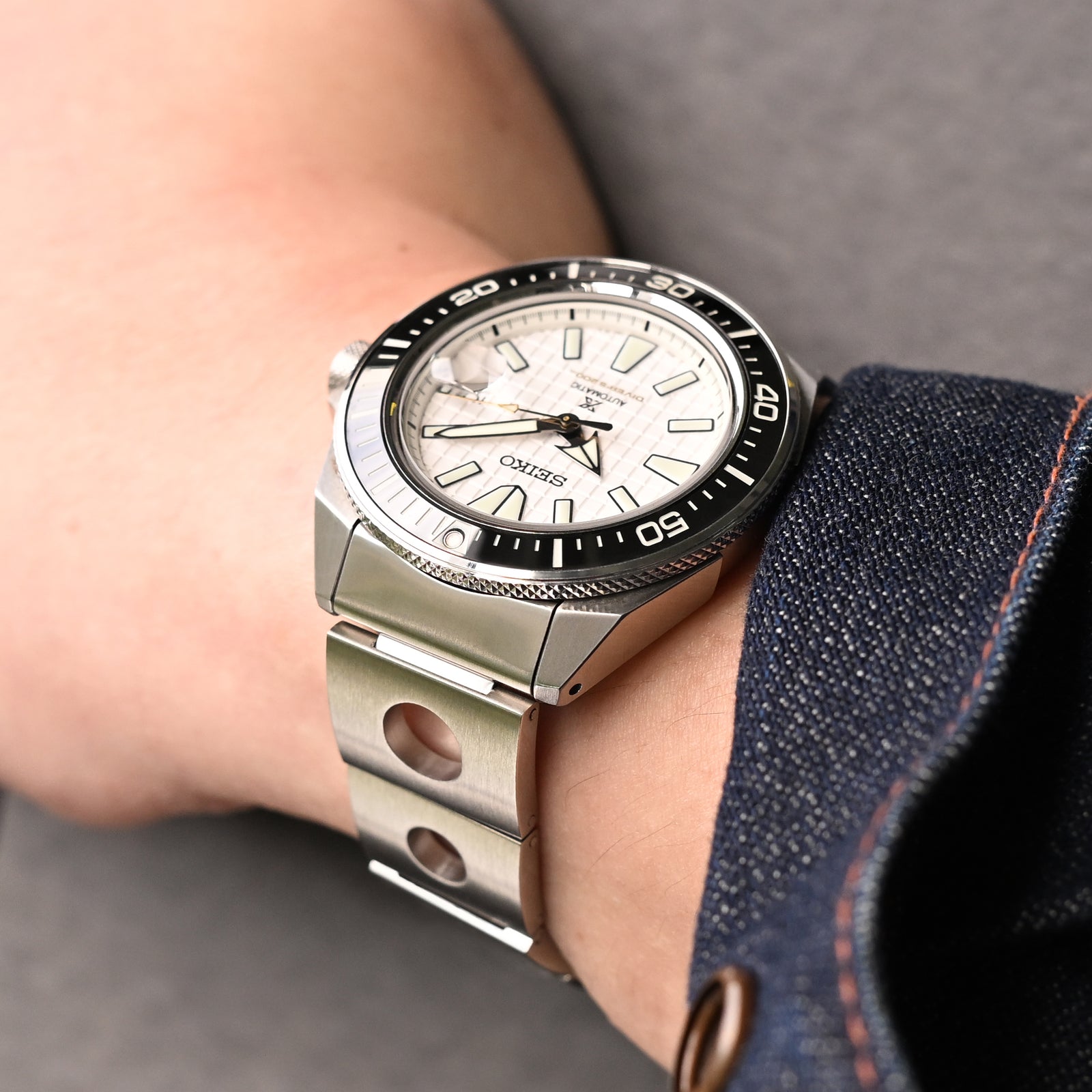 22mm Rollball Watch Band for Seiko King Samurai SRPE33, 316L Stainless Steel Brushed V-Clasp Strapcode Watch Bands