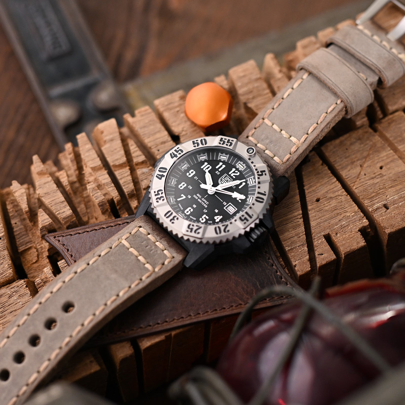 24mm MiLTAT Handmade Vintage Calf Leather Watch Band Hand Painted Grey Hand Stitches Strapcode Watch Bands