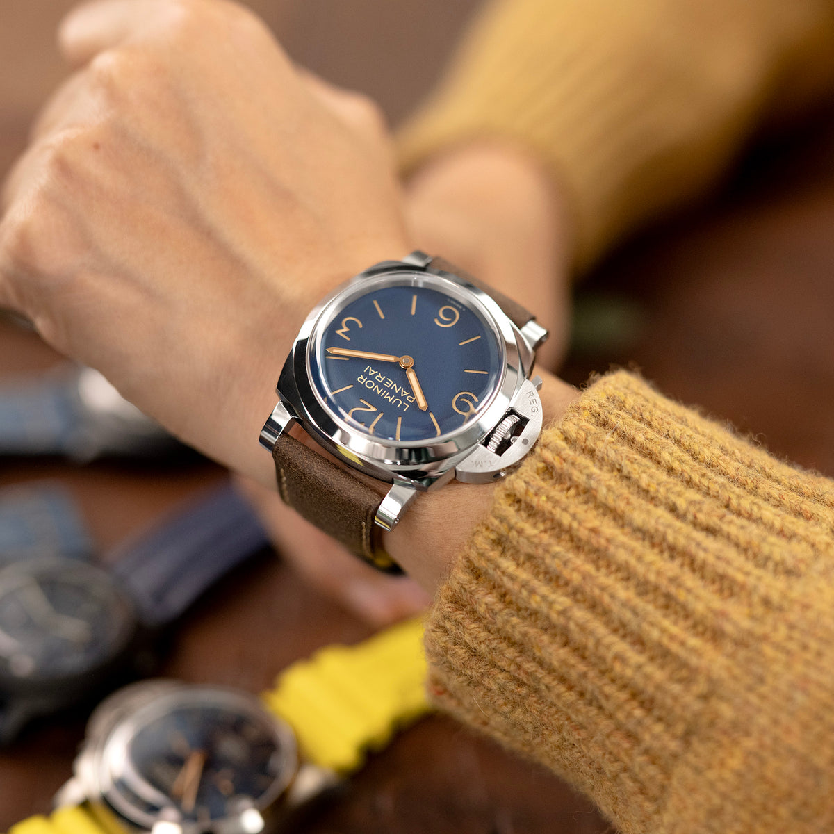 Colección Pam, Correa de reloj de cuero italiano marrón oscuro para Panerai, costuras beige
