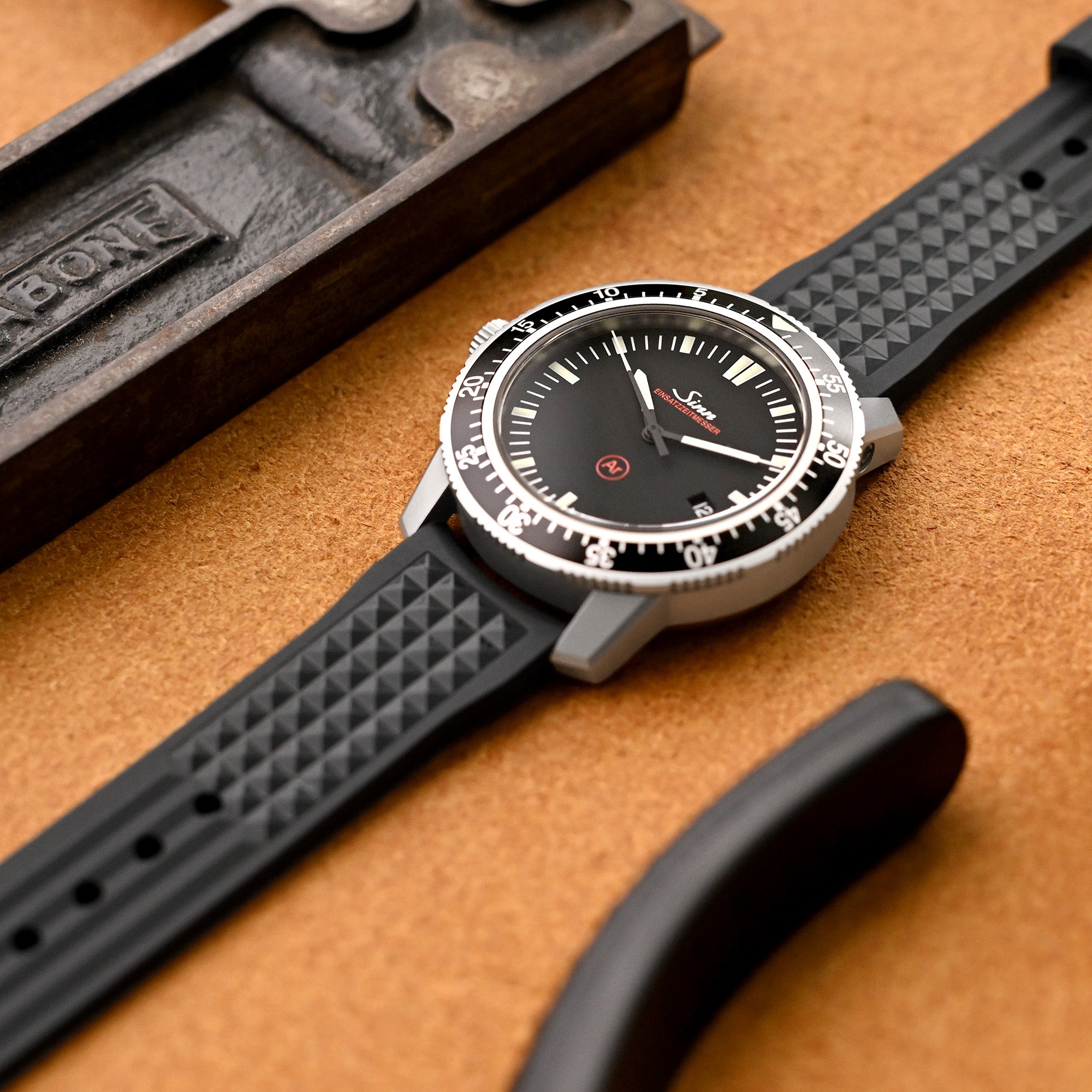 20mm Chaffle Resilient Curved End FKM Rubber watch strap, Black  Strapcode watch bands