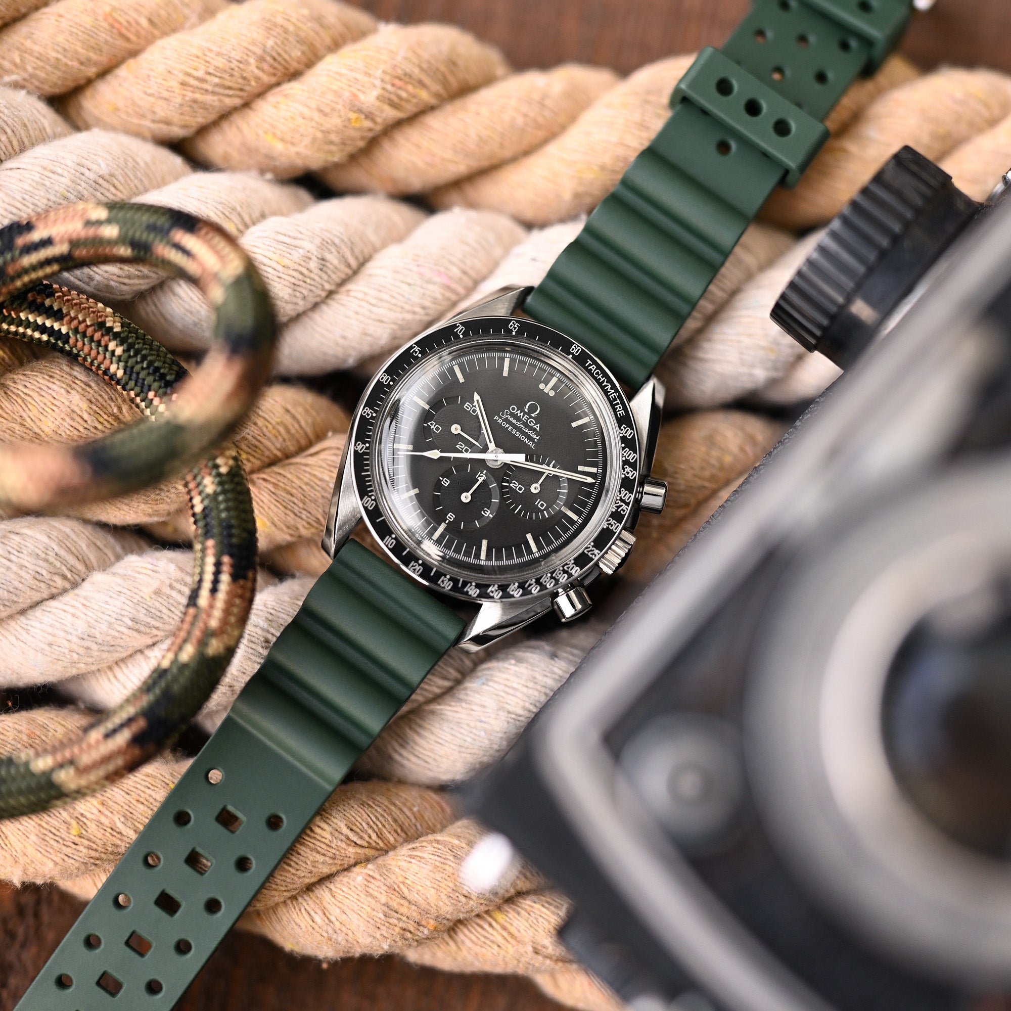 20mm Quick Release Watch Band Dark Green Diver FKM Rubber Strap, Brushed Strapcode watch bands