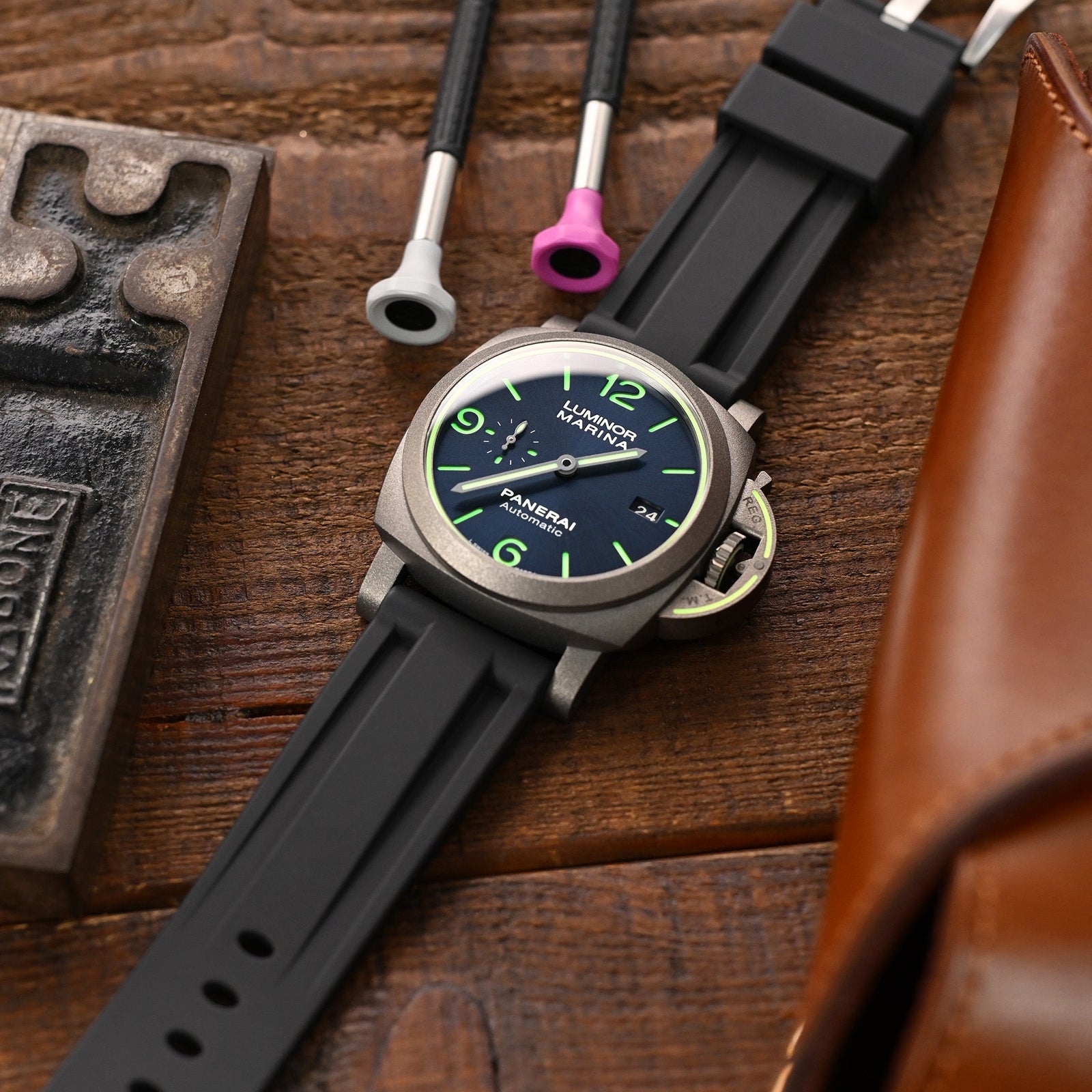 24mm FKM30 Black Rubber Watch Band Strapcode Watch Bands