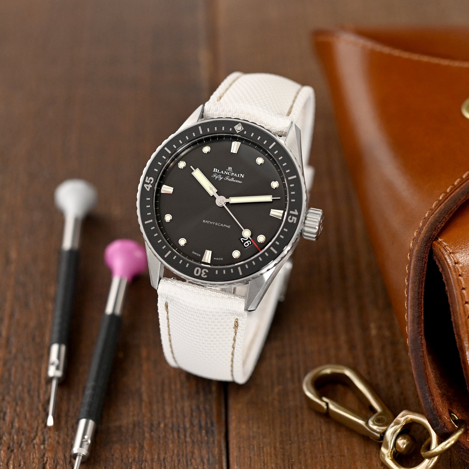 FKM39 White Deployment FKM Rubber Watch Band Beige Stitch, 18-23mmStrapcode watch bands