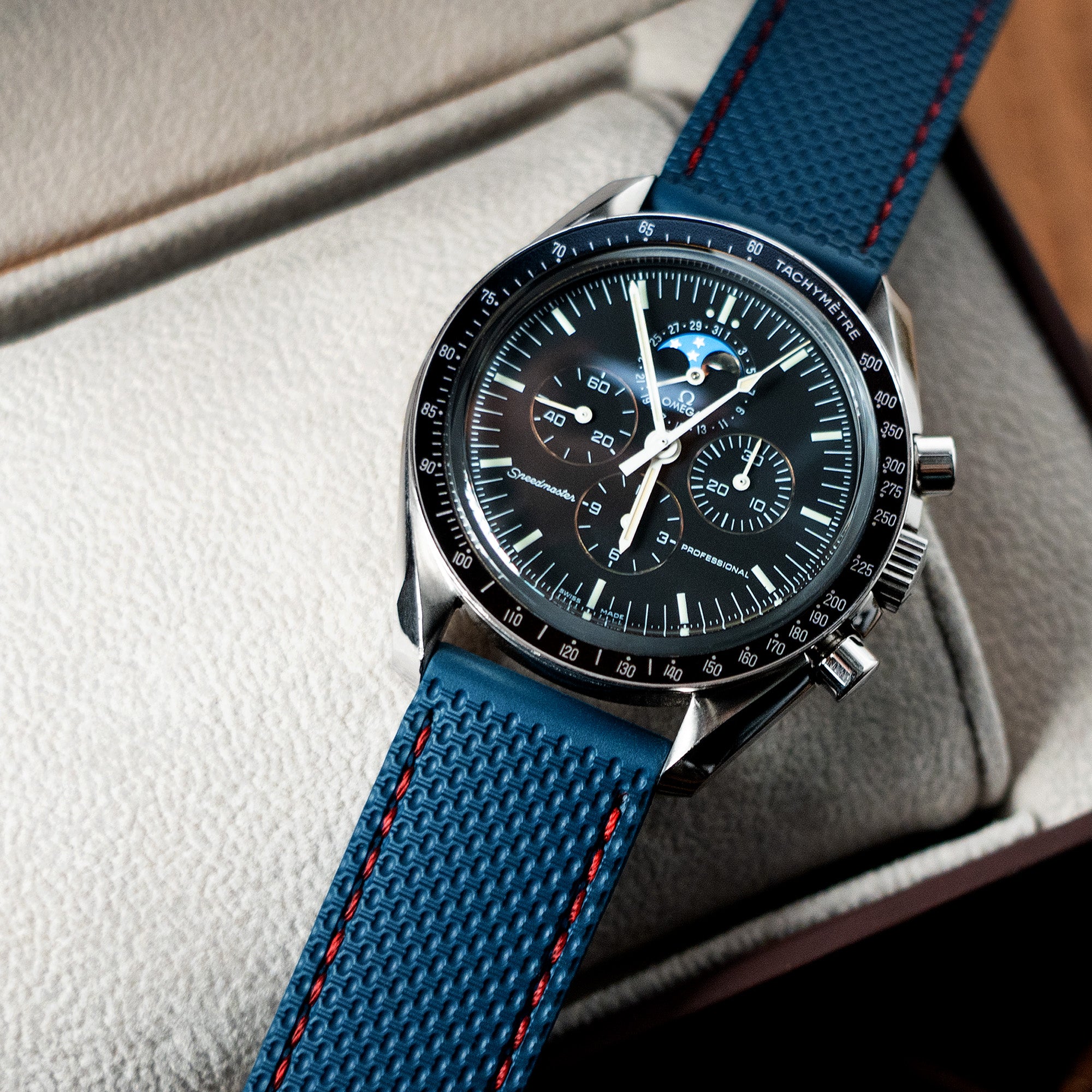 Crafter Blue UX05 Q.R. Performance FKM Rubber Strap, Navy Blue/ Red St. Strapcode Watch Bands