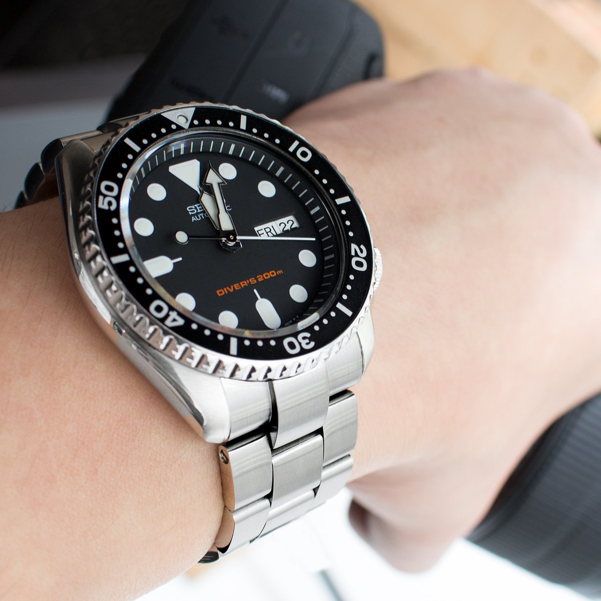Seiko SKX007 Diver's 200m Automatic Watch Strapcode Watch Bands