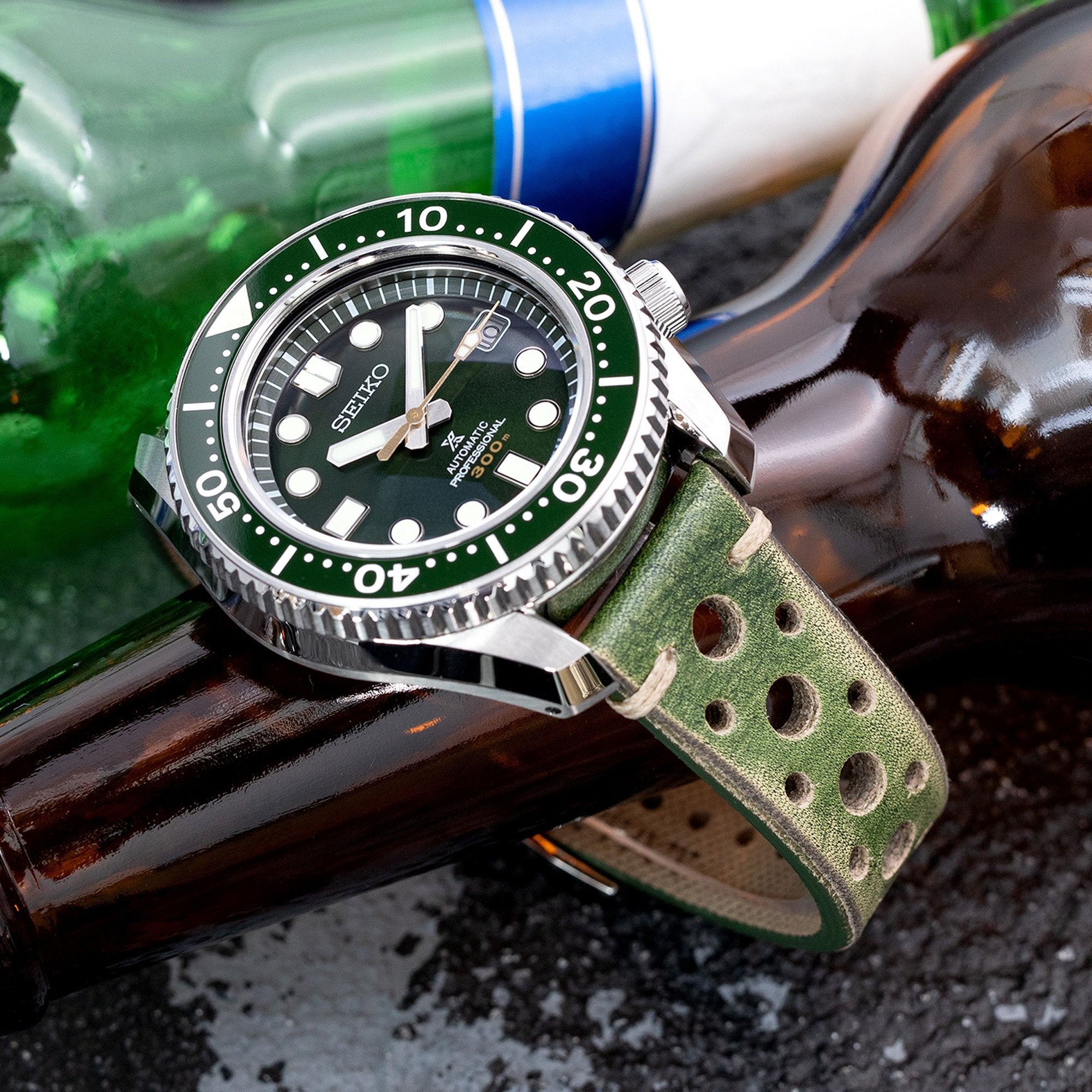 20mm or 22mm MiLTAT Italian Handmade Racer Vintage Green Watch Strap L. Brown Stitching Strapcode Watch Bands