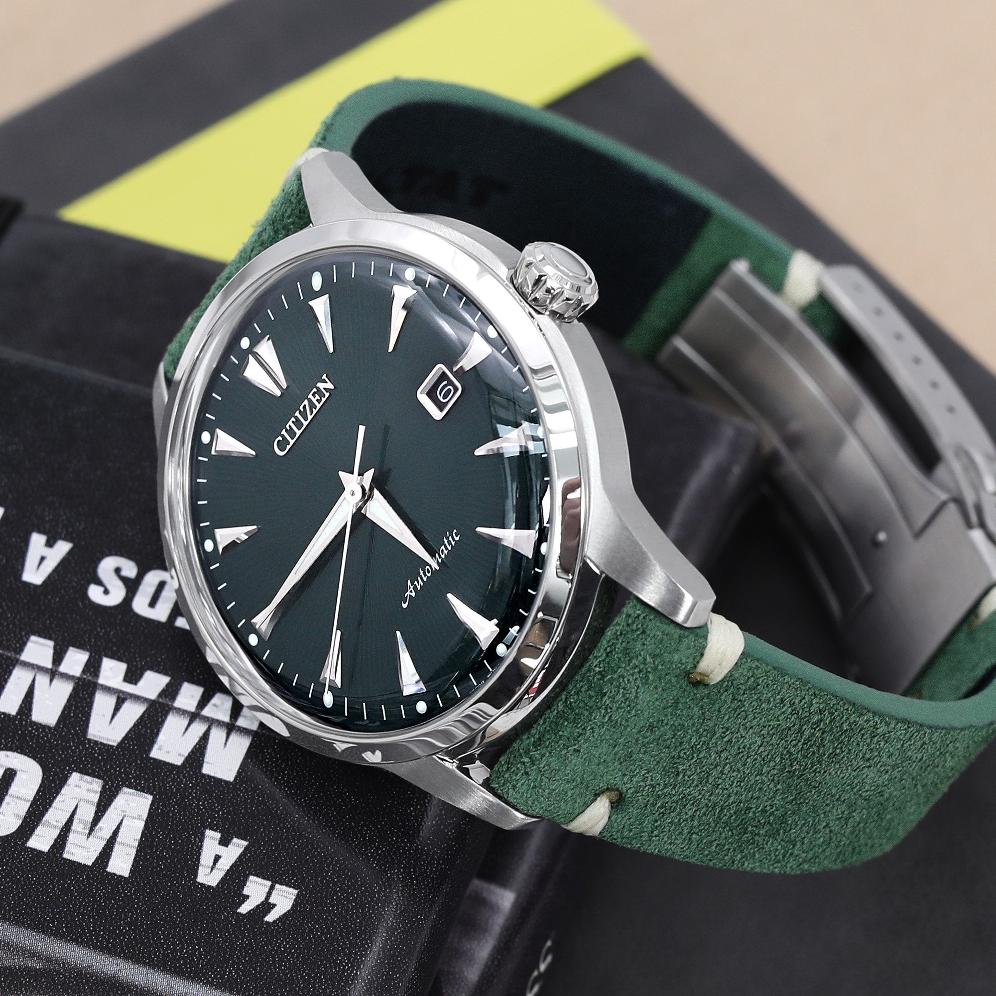 The New Citizen Kuroshio '64 NK0001-25X Green Strapcode Watch Bands