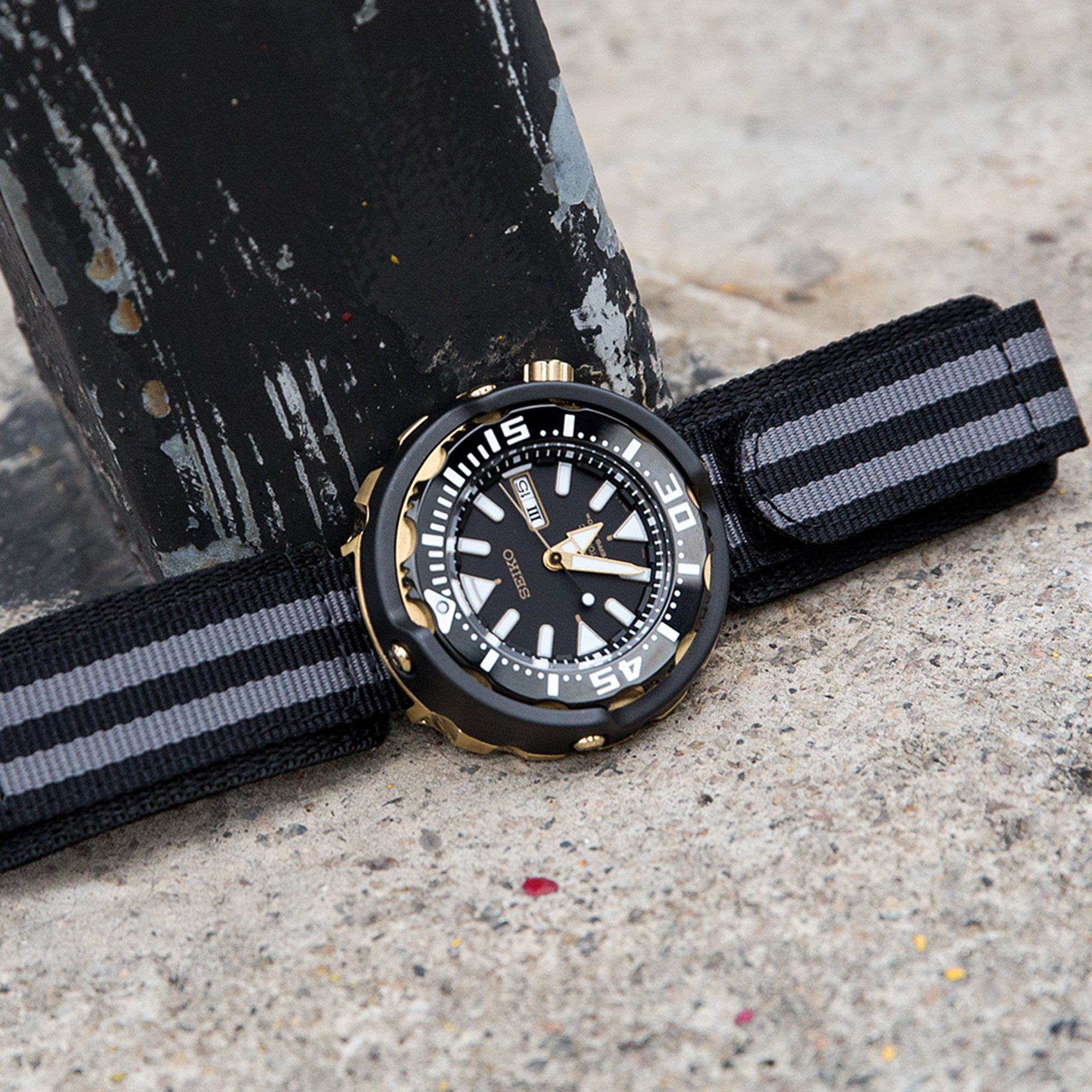 Seiko Baby Tuna Prospex Divers Automatic Men's Watch SRPA82K1 demo on Velcro Fastener Watch Strap