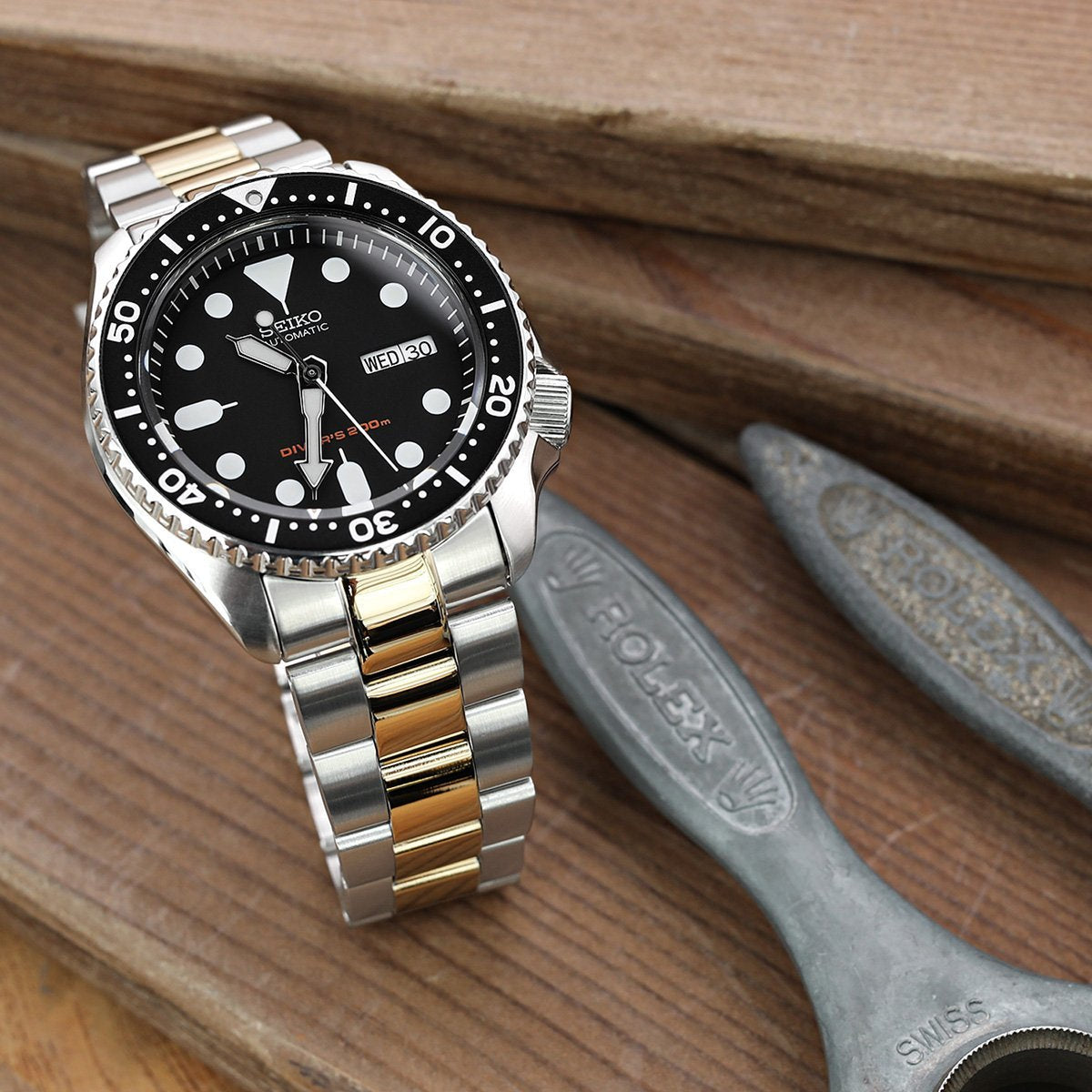 Seiko SKX007 Diver's 200m Automatic Watch Strapcode Watch Bands