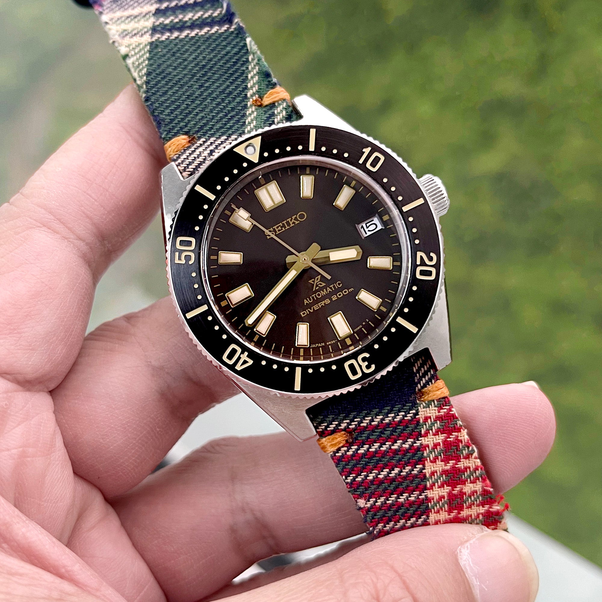 20mm MiLTAT Dundee Tartan Pattern Watch Strap, Brown Stitching