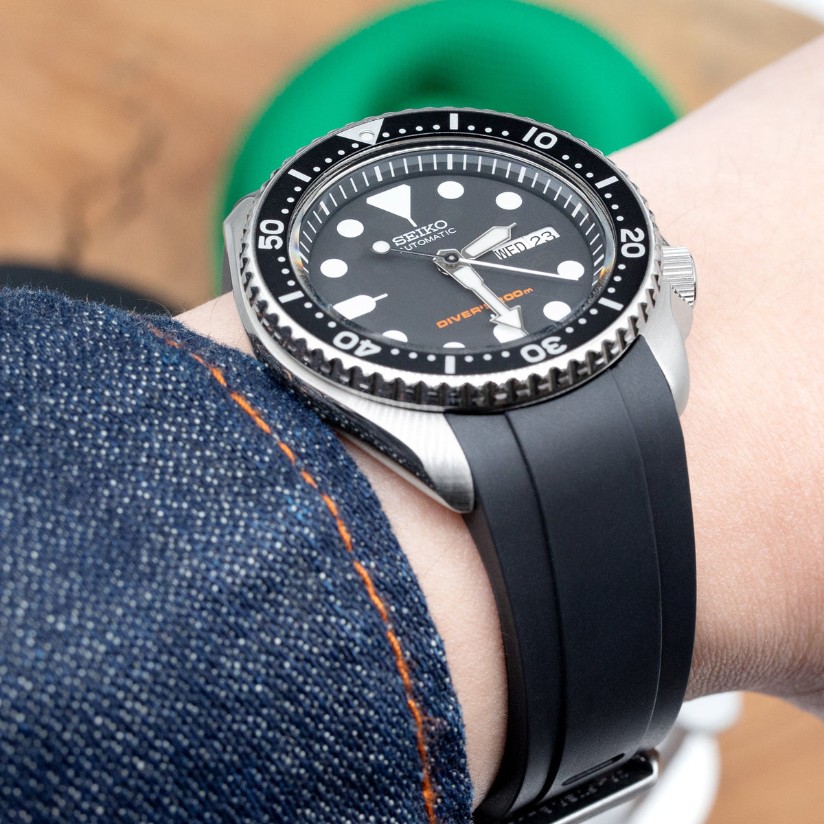 Seiko SKX007 Diver&#39;s 200m Automatic Watch Strapcode Watch Bands