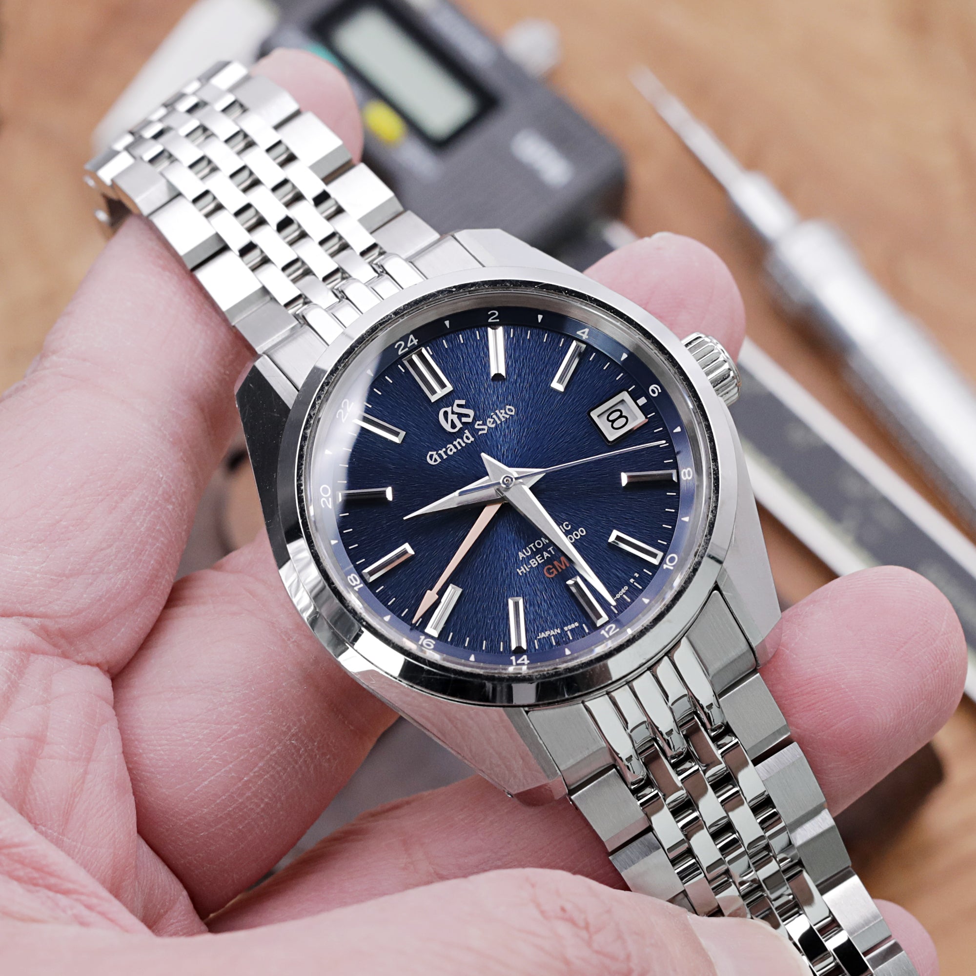Grand Seiko Boutique Limited Edition SBGJ235 Hi-Beat 36000 GMT Strapcode Watch Bands