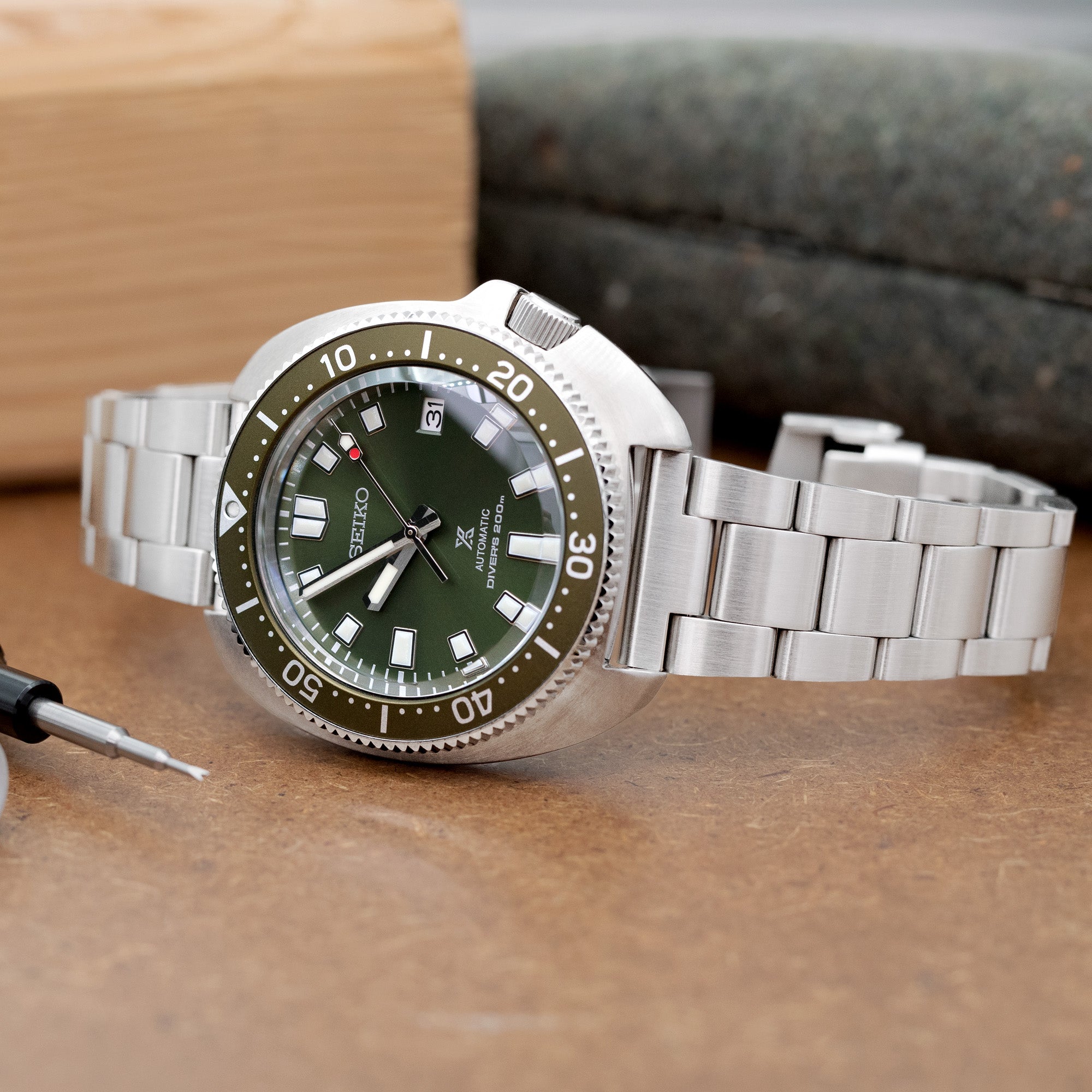 Seiko Prospex SPB153 Captain Willard 2020 edition, the 2nd 6105 reissue Strapcode Watch Bands