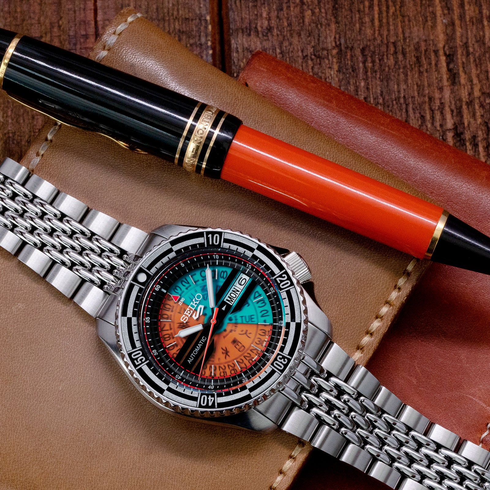 سوار ساعة Goma BOR مقاس 22 مم لساعة Seiko 5 Sports GMT SSK001 SSK003 SBSC003، من الستانلس ستيل - بتشطيب مصقول في الوسط، مع مشبك غطاس V