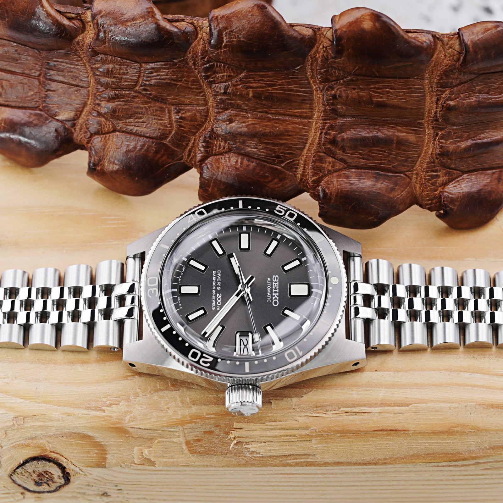 18mm, 19mm, 20mm Super-JUB II QR Watch Band Straight End Quick Release, 316L Stainless Steel Brushed V-Clasp Strapcode Watch Bands